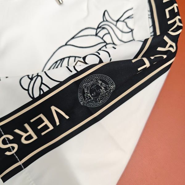 ブランドハーフパンツ全体デザイン